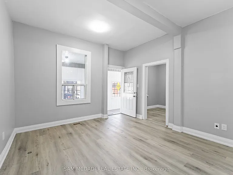 266 Beach Rd — Photo 17