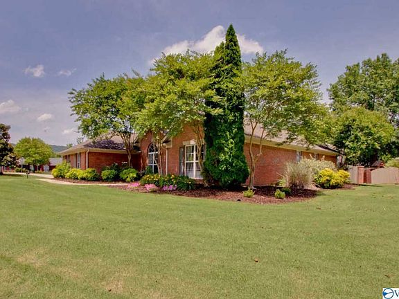 4th image of 2600 Redfield Ct SE