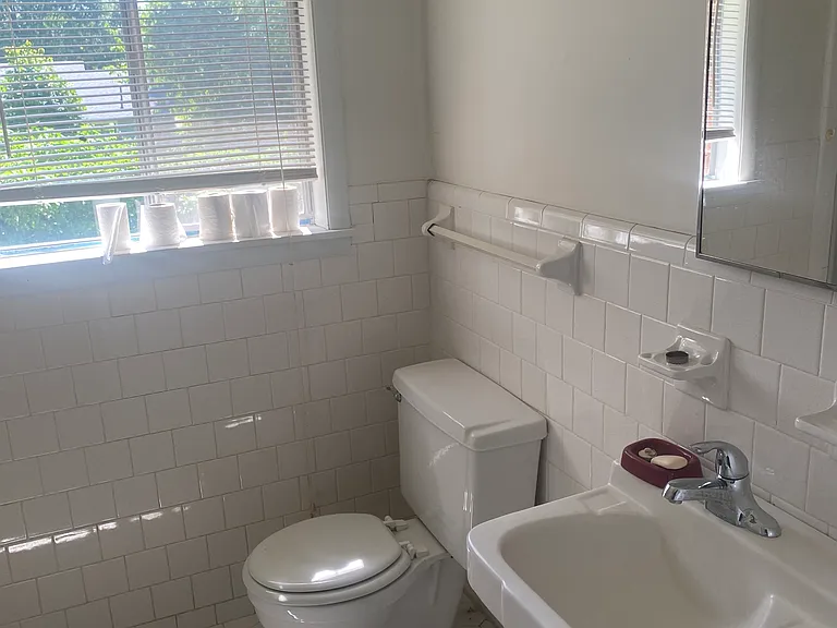 124 Gardenview Dr — Photo 9