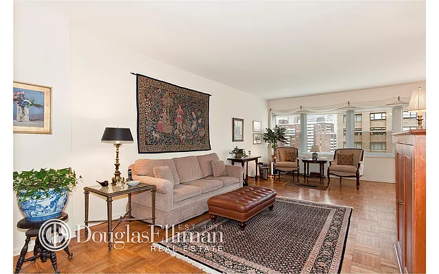 Sold by Douglas Elliman | media 14