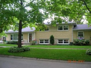 601 S Washington Ave, Park Ridge, IL 60068