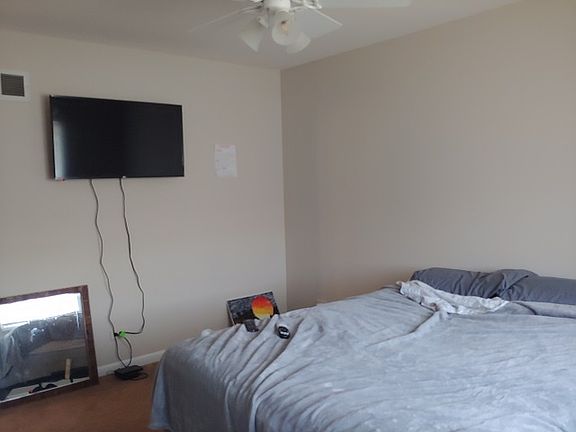 4th image of 501 N Virginia Ave