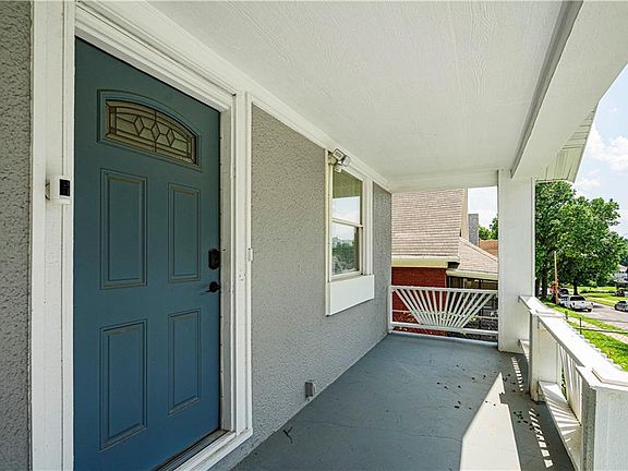 2nd image of 431 N Drury Ave