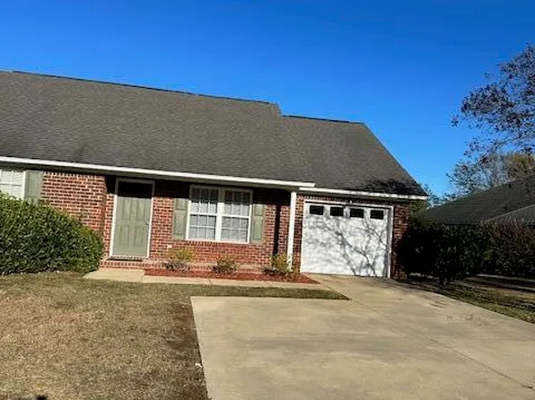 3601 Beacon Dr, Sumter, SC 29154