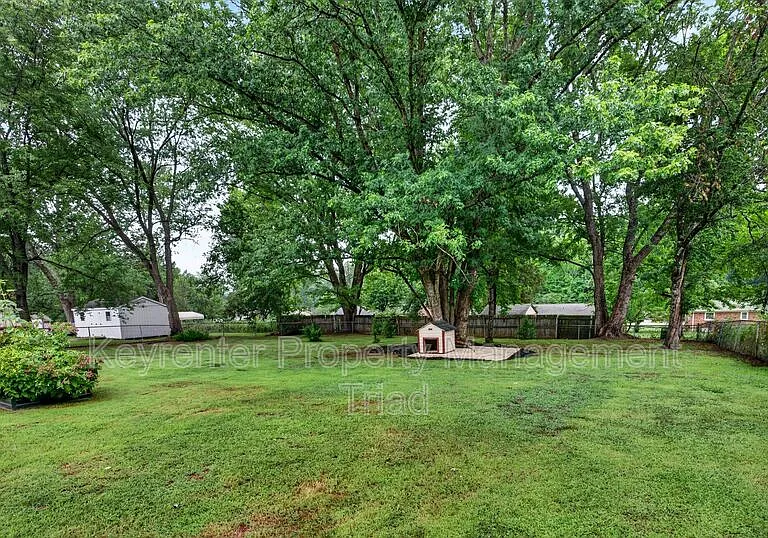9415 Glen Cross Dr — Photo 39