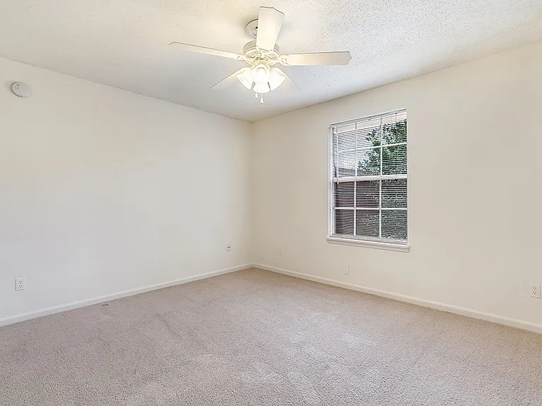 Cherrywood — Photo 12