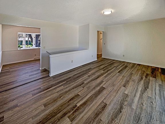3rd image of 314 Belle Aire Dr