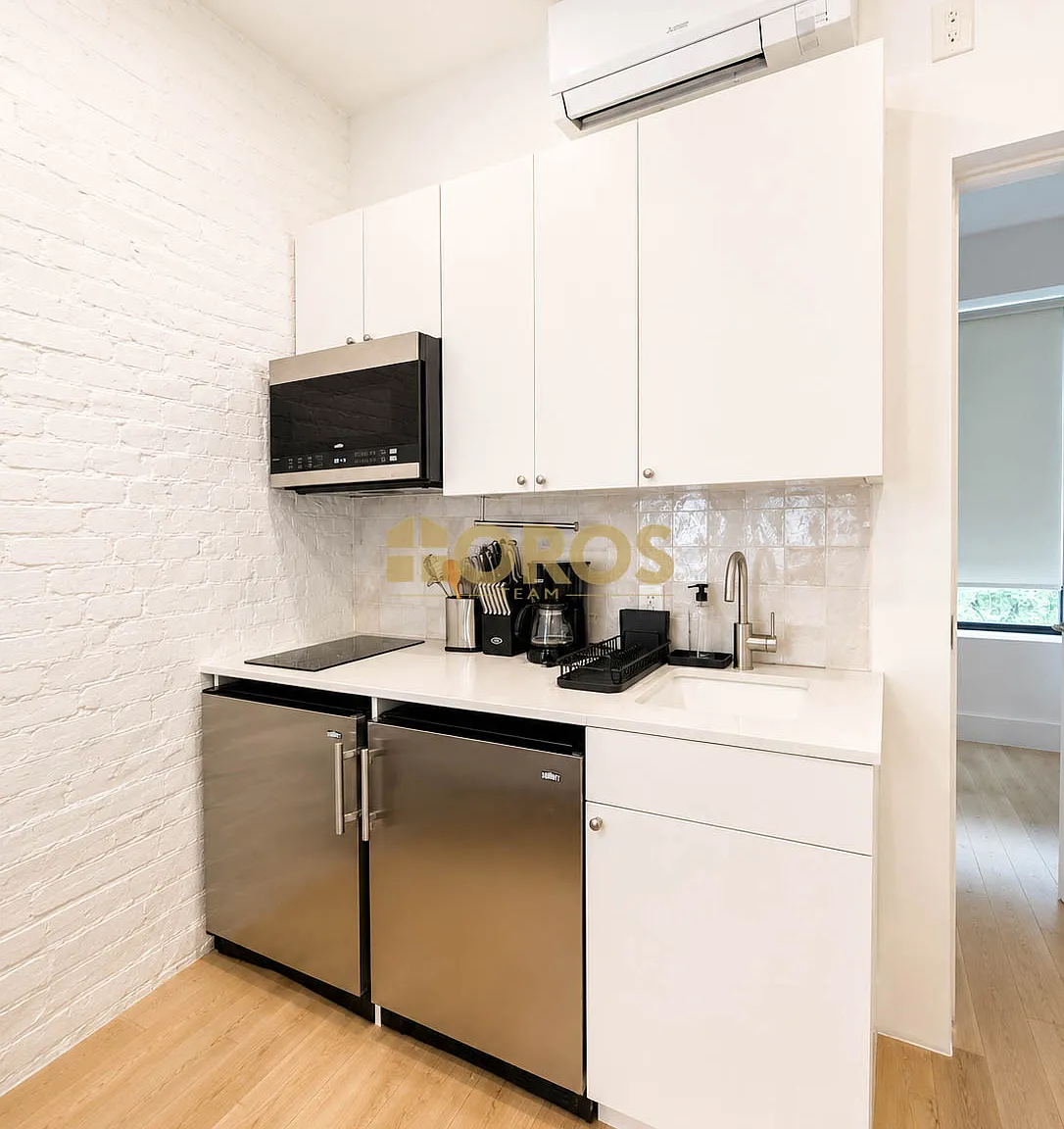 322 East 11th Street — Photo 2
