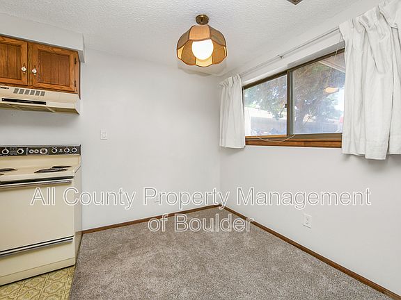 5th image of 1611 Warren Ave APT 1