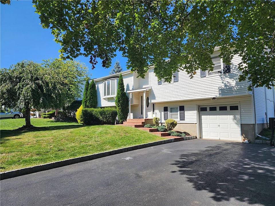 1st image of 8 Stander Lane