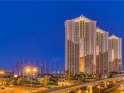 145 E Harmon Ave #2007, Las Vegas, NV, 89109