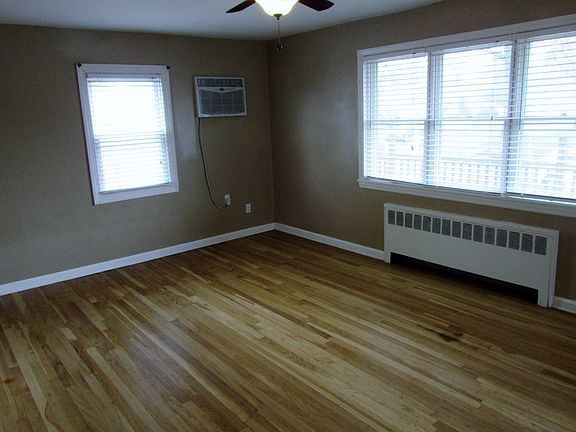 5th image of 414 Hilda St