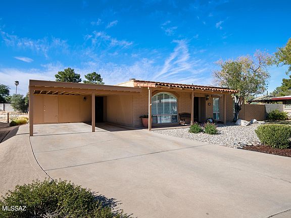 3rd image of 8605 E Lee Ln