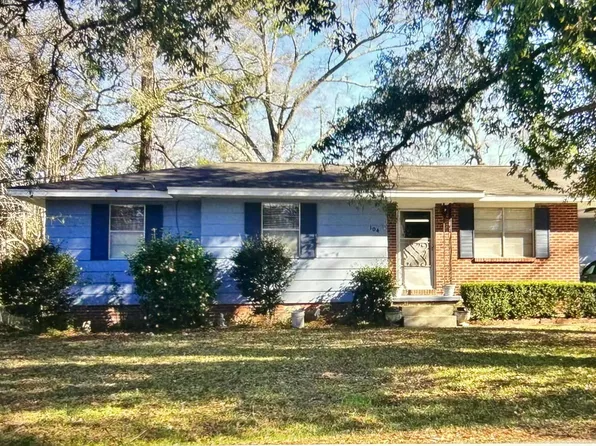 104 Anne St, Petal, MS 39465