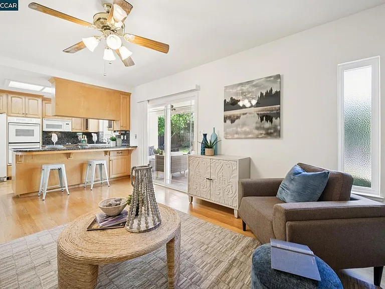 3114 Santa Paula Dr — Photo 11