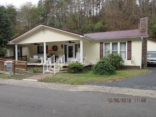 1st image of 155 Preston Est