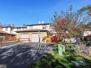 9 Woodmont Dr, Lawrenceville, NJ 08648