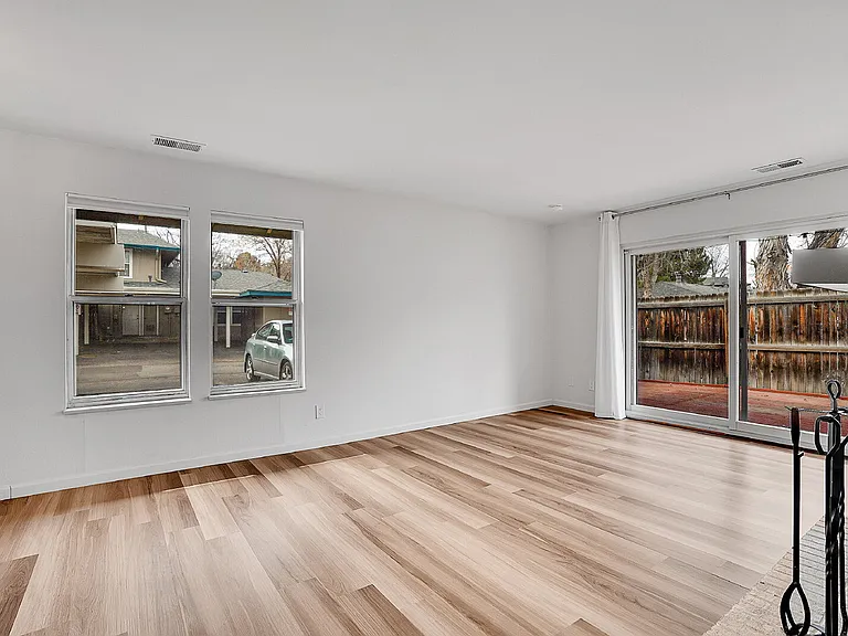 5924 S Willow Way — Photo 10