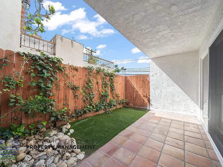 708 N. Juanita Ave. — Photo 29