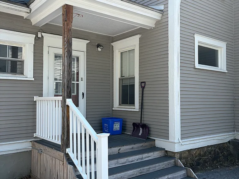 268 Colchester Ave #1 — Photo 3