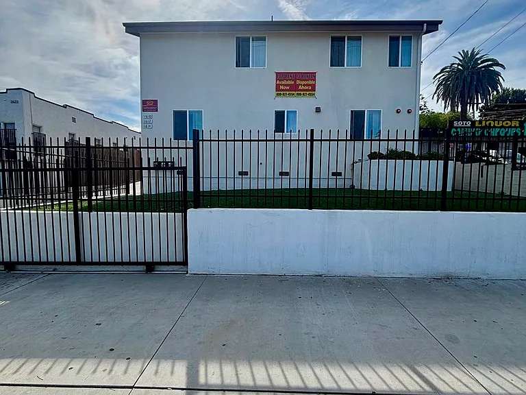 1614 N Soto St — Photo 1