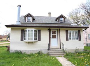 311 S Cedar Ave, Marion, SD 57043