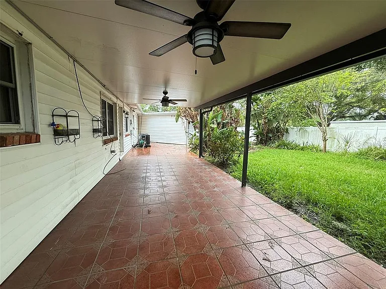 215 S West Shore Blvd — Photo 5