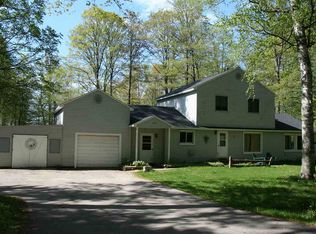 383 Heacock Rd, Harbor Springs, MI 49740