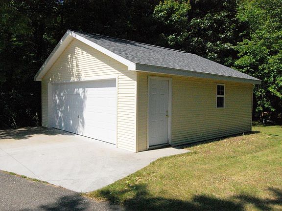 4th image of 1873 Grand River Dr NE