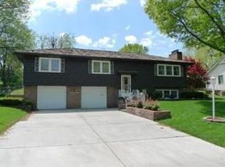 403 E 106th Ter, Kansas City, MO 64131
