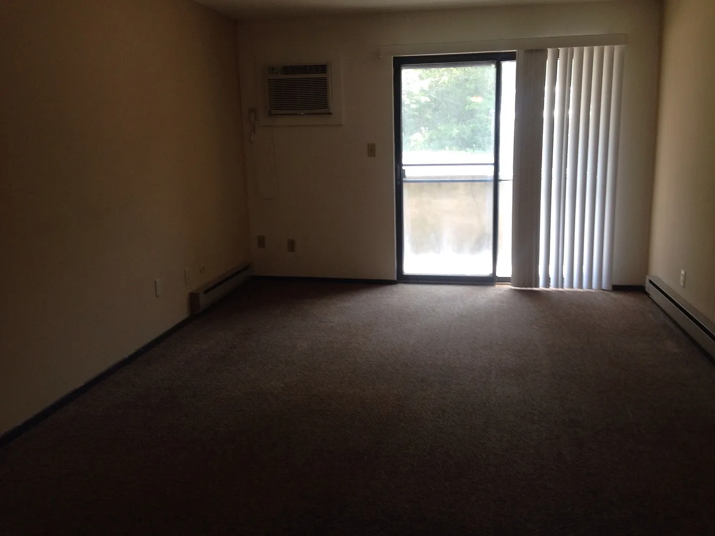 2115 — Photo 2
