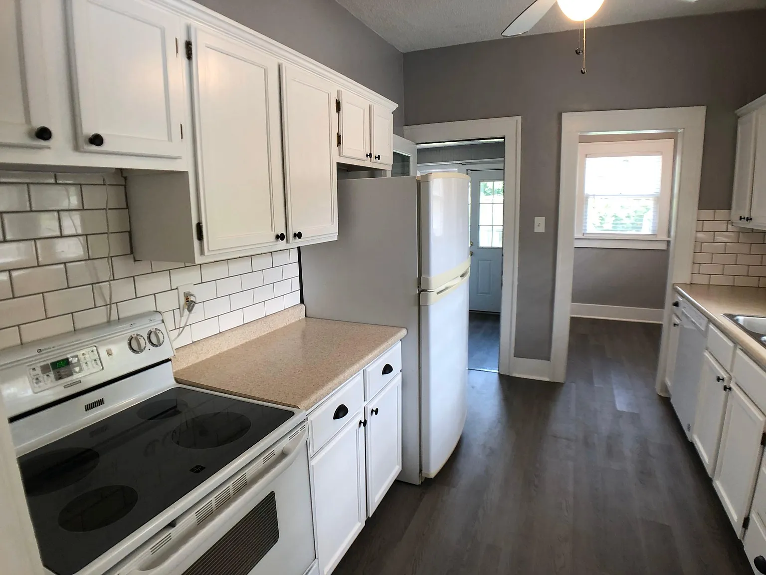 3 bed, 1202 sqft, $1,500 — Photo 2
