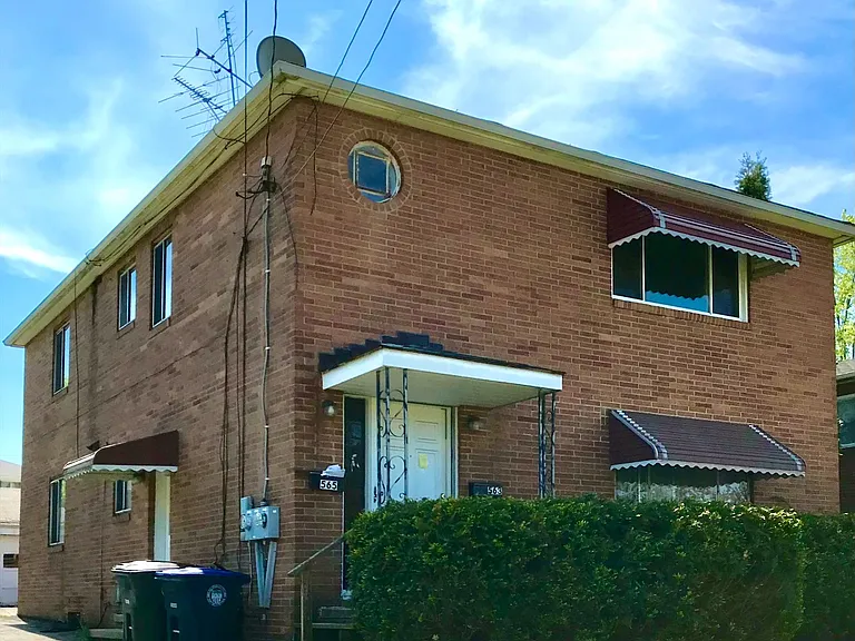565 Treeside Dr — Photo 1