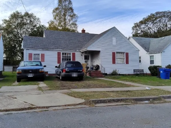 310 Plover Dr, Portsmouth, VA 23704