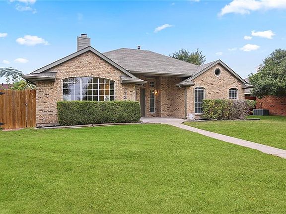 3rd image of 2721 Brushy Creek Trl