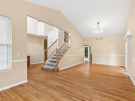 3rd image of 766 Providence Ln