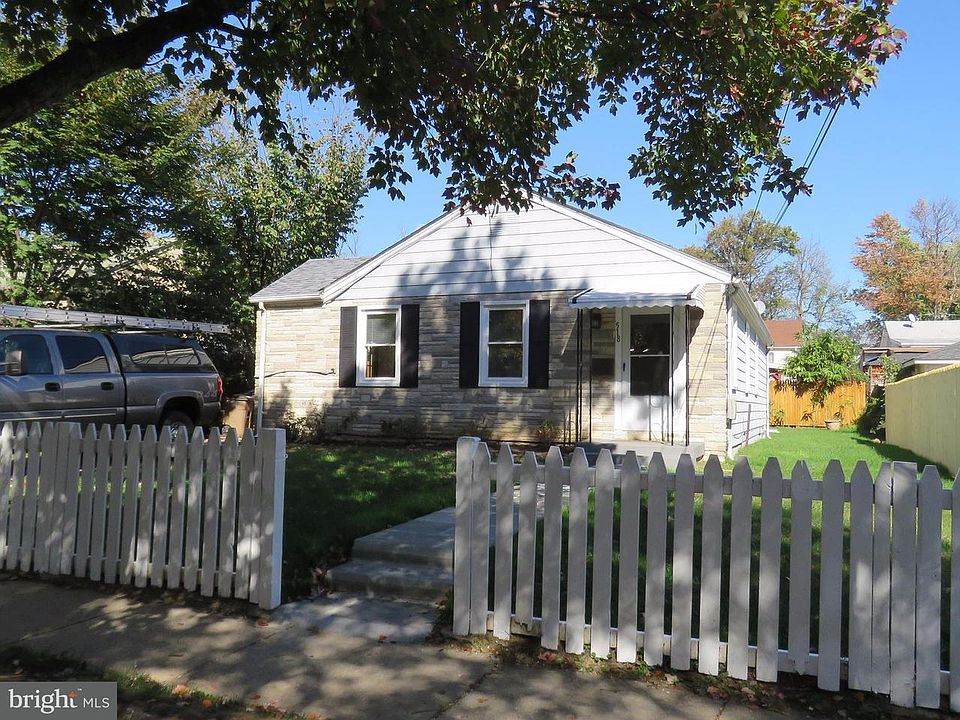 1st image of 518 Longwood Dr