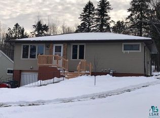 2102 Hutchinson Rd, Duluth, MN 55811