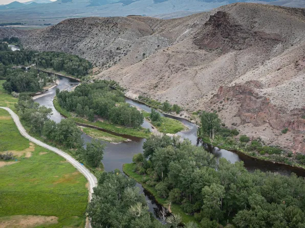 A Big Hole River Retreat, Melrose, MT 59743
