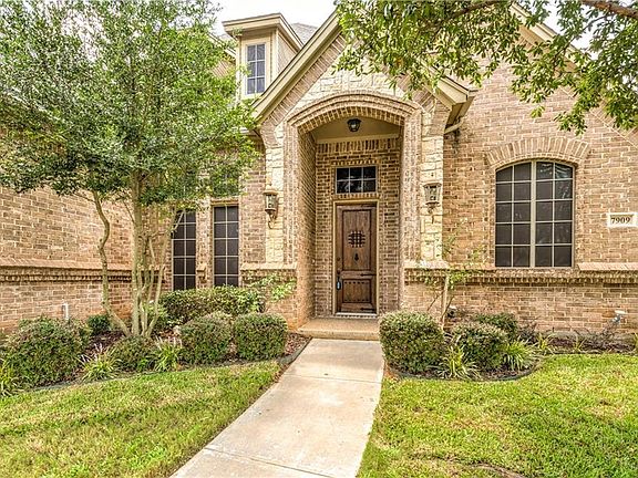 3rd image of 7909 Country Meadow Dr