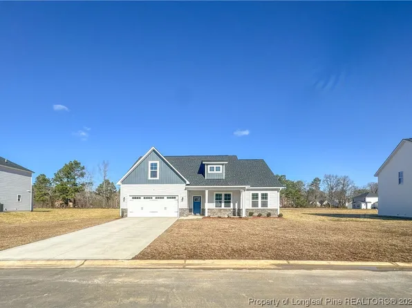 288 Slade Corner Dr, Raeford, NC 28376