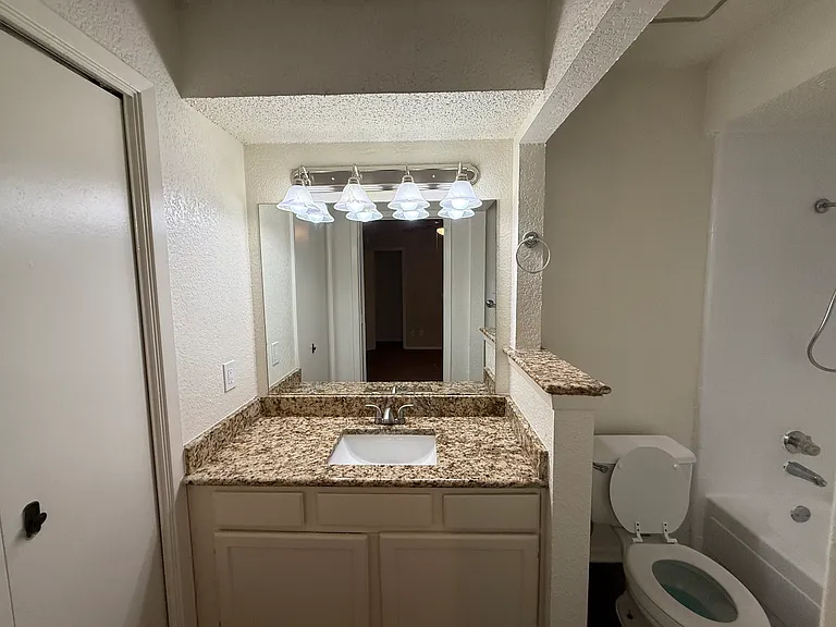 2509 Stanford St #A — Photo 21