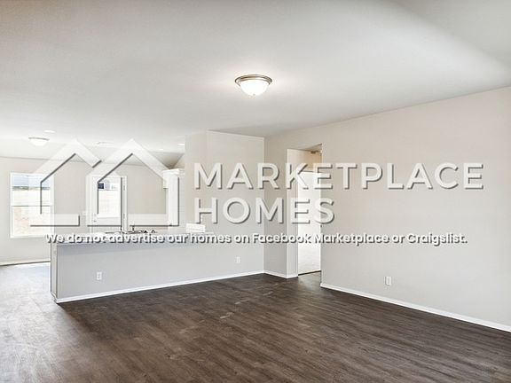 4th image of 1011 W Cheyenne Ln