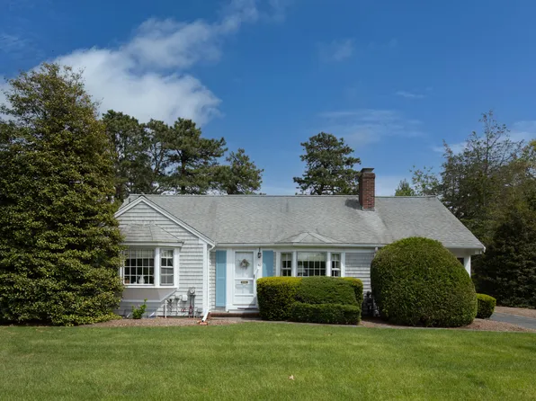 40 Joan Road, Centerville, MA 02632