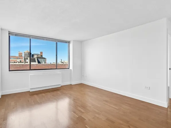 189 West 89th Street image 1 of 12