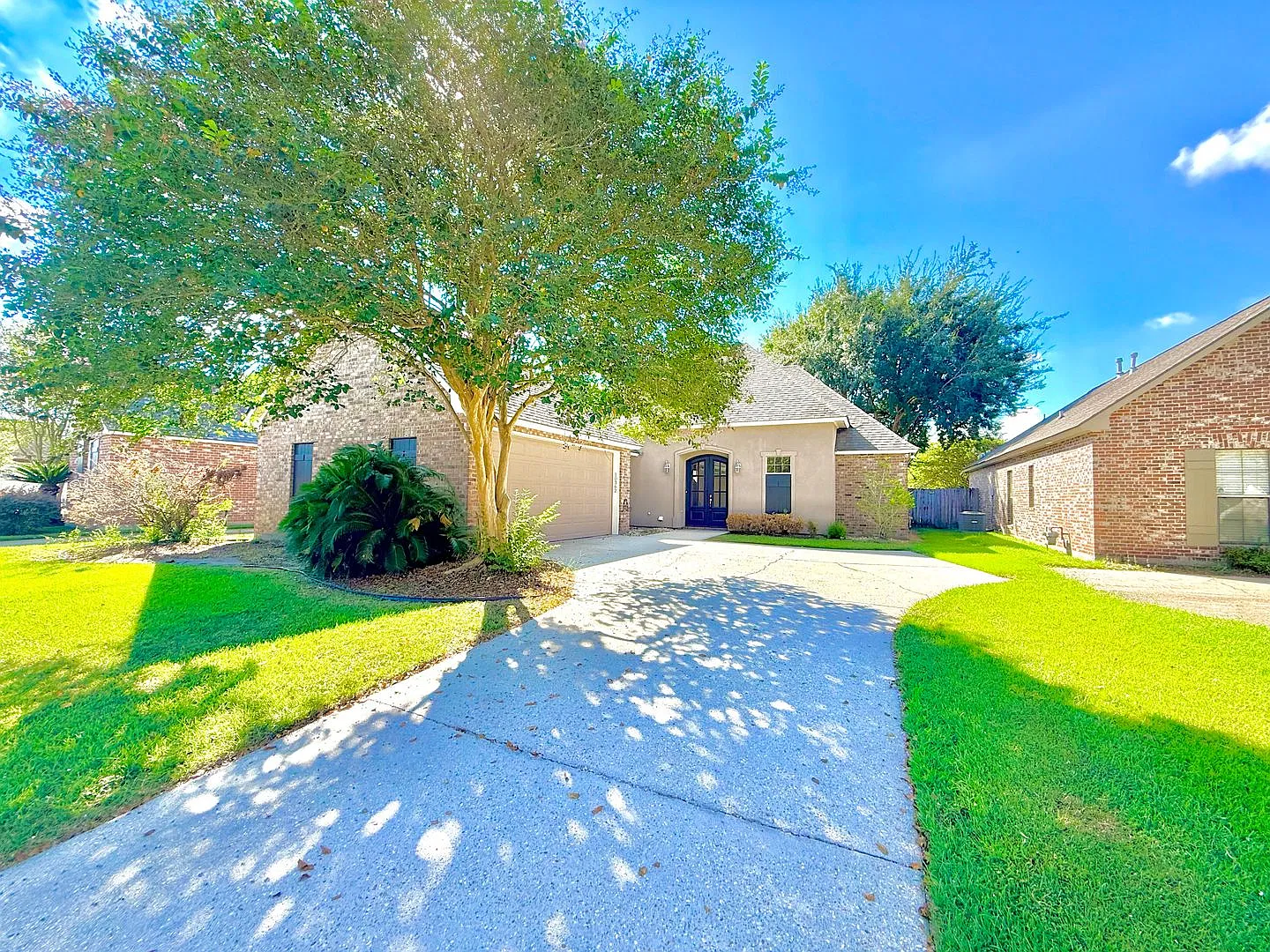 Beautiful 3 Bedroom Home in Springlake at Bluebonnet Highlands — Photo 1