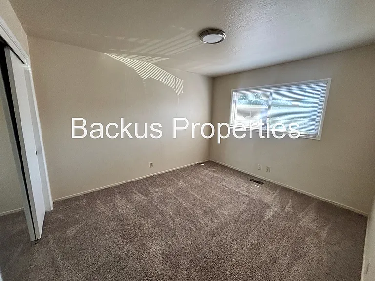 15 San Ramon Cir — Photo 13