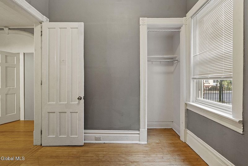 3rd image of 429 1st Street