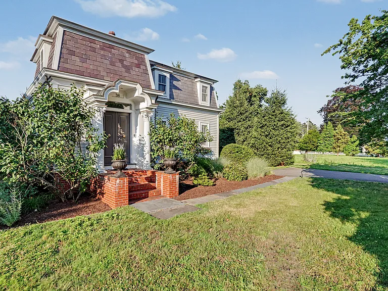 38 W Morgan Ave — Photo 2
