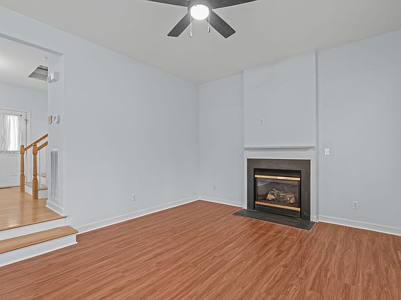 5th image of 1008 Daresbury Dr